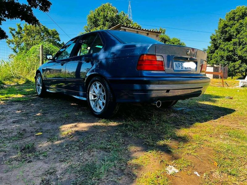 1996 e36 318is BMW auto.R55500 whatsapp 083 498 4455