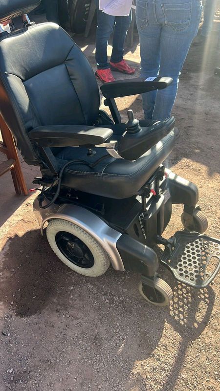 Shoprider Fully automatic electric wheel chair in excellent condition