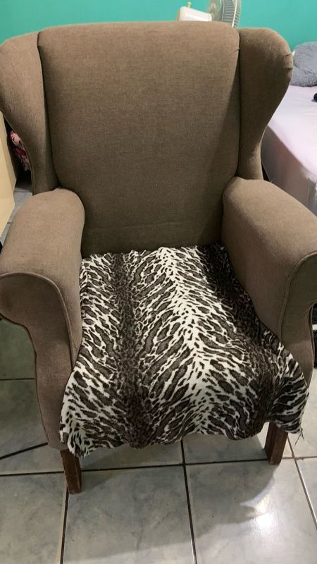 Brown Single Seater furniture for sale!!