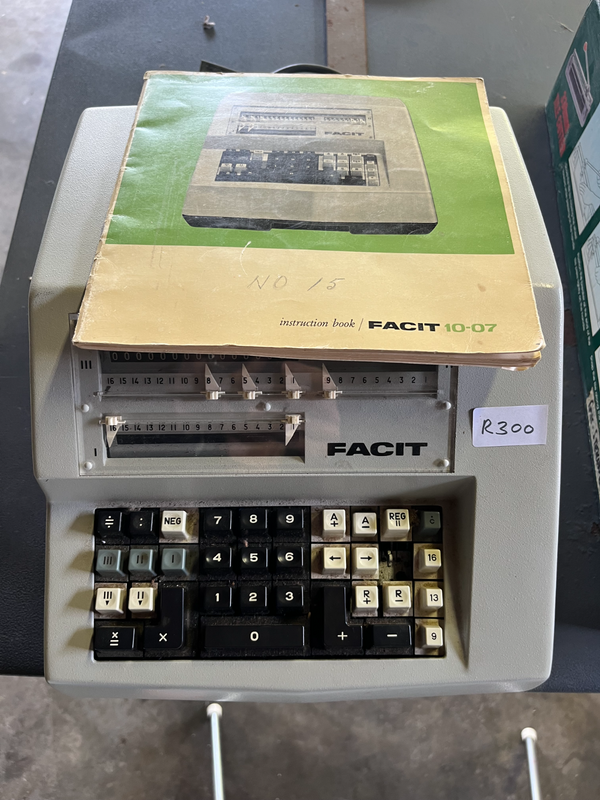 Antique Facit calculator