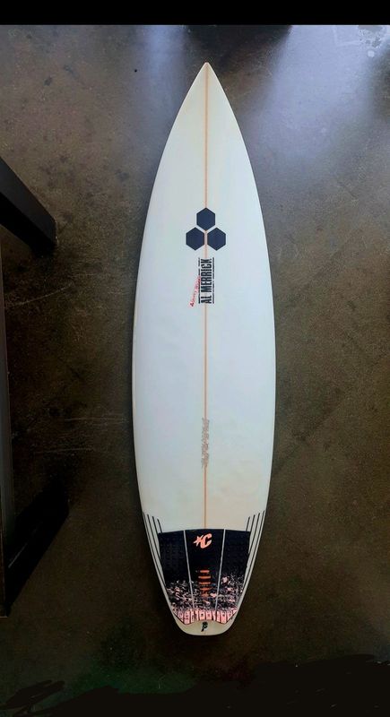 Surfboard CI Fever 6 1 very good condition