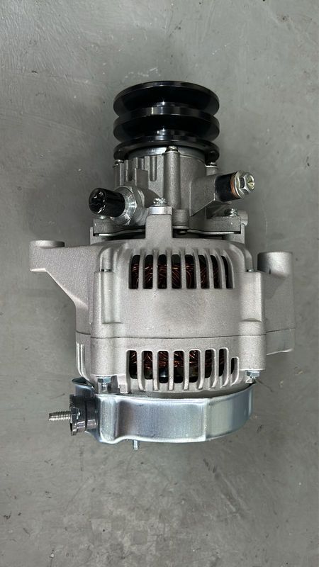 Toyota Condor / Hilux 2.8D (3L) Alternator For SALE!!!