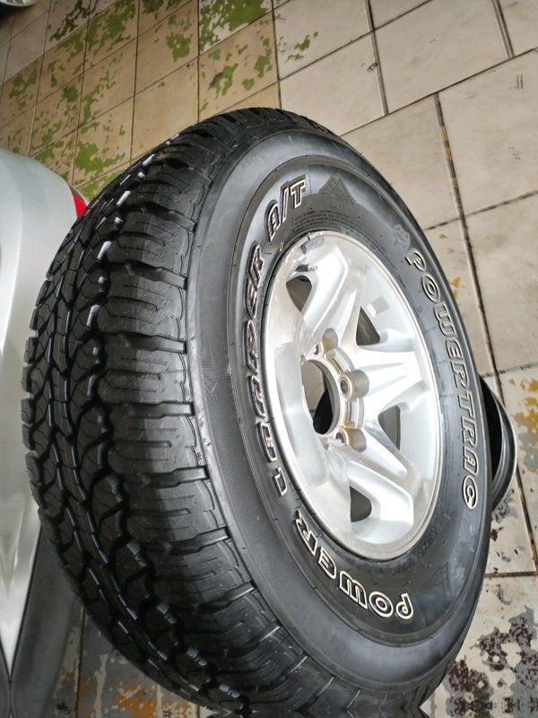 ONE 265/75R16 POWER LANDER A/T Tyre &amp; 16Inch TOYOTA LAND CRUISER Magrim 5Hole On Sale.