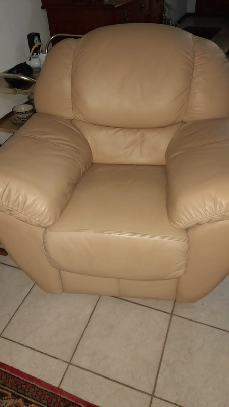 Full leather beige 3 piece lounge suite