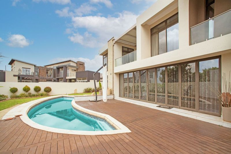 Immaculate Entertainment Home with Cinema in Serengeti Golf &amp; Wildlife Estate