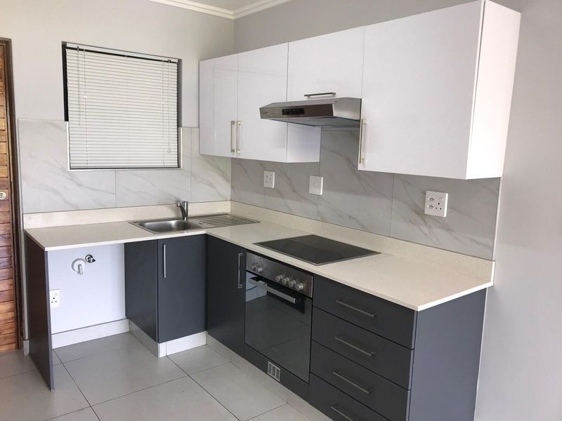 Located in the heart of Umhlanga Parkside Precinct this modern apartment block is now ready for occu
