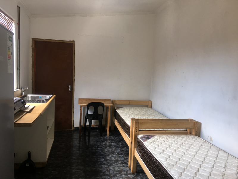Krugersdorp West fully furnished student accommodation to male students