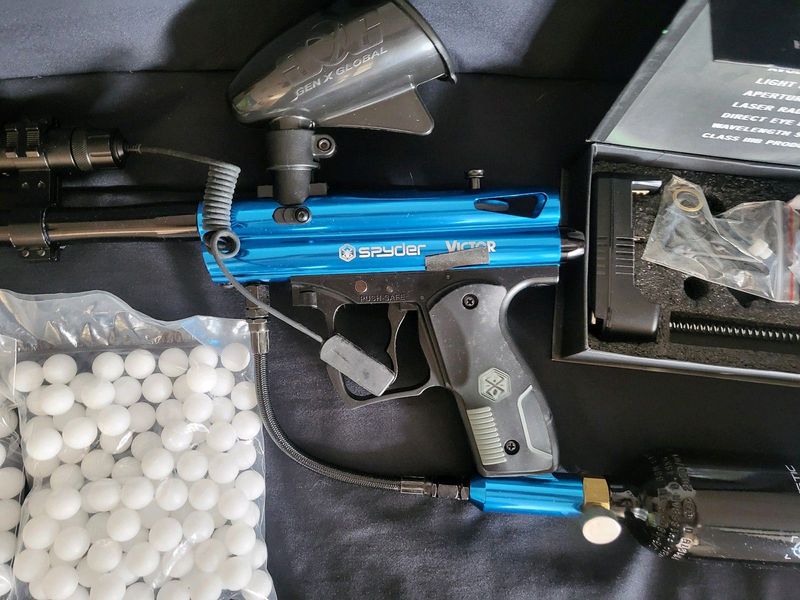 Spyder Victor Paintball gun