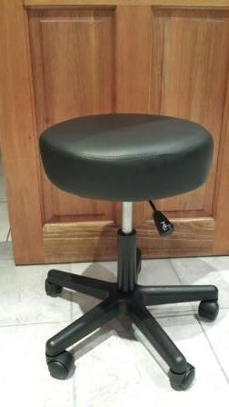 Mobile gas lift stools ( Brand new )