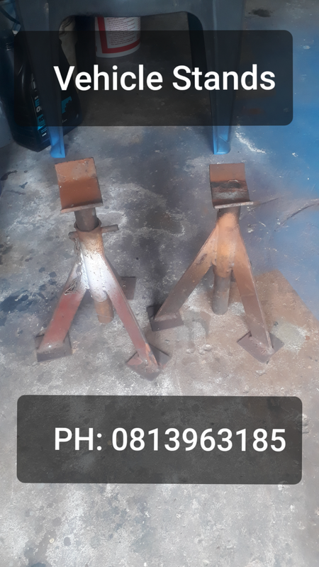 Vehicle / bakkie stands - Solid steel and extremely strong - R350 for the pair (2)