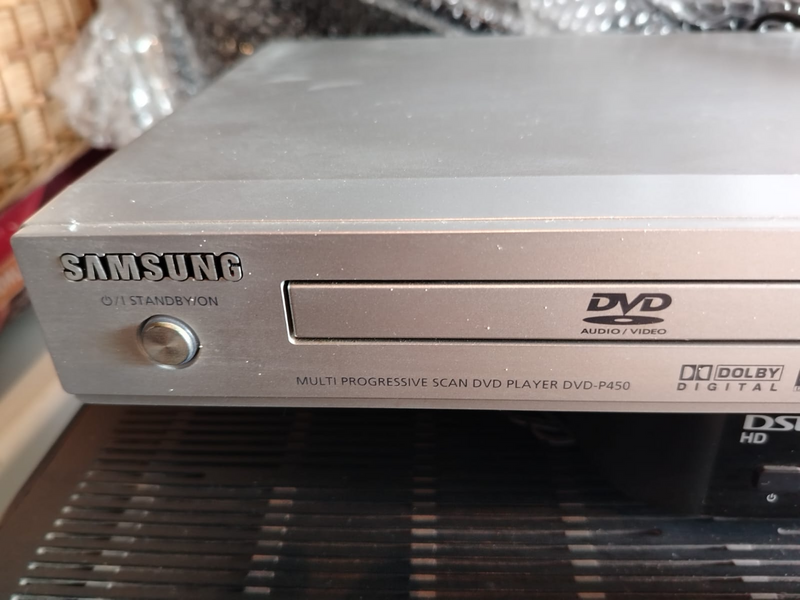 Decoders and DVD recorder