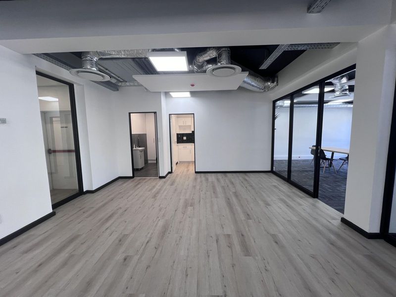 320m² Office To Let in Cape Town City Centre