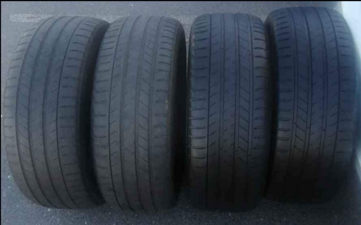 4 x 235/55/19 Michelin Latitude Sport non-run-flat for sale.