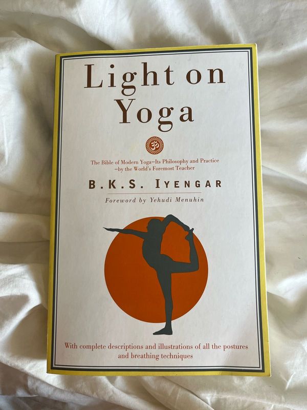 Light on yoga (book)