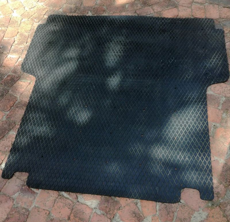 Amarok loadbin rubber mat.
