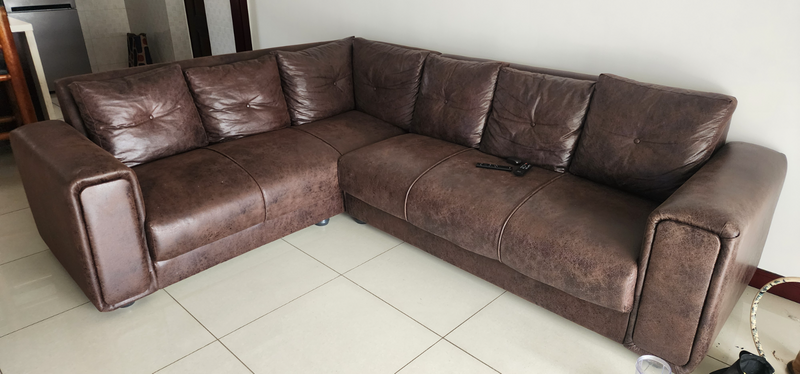 L Couch 6 seater