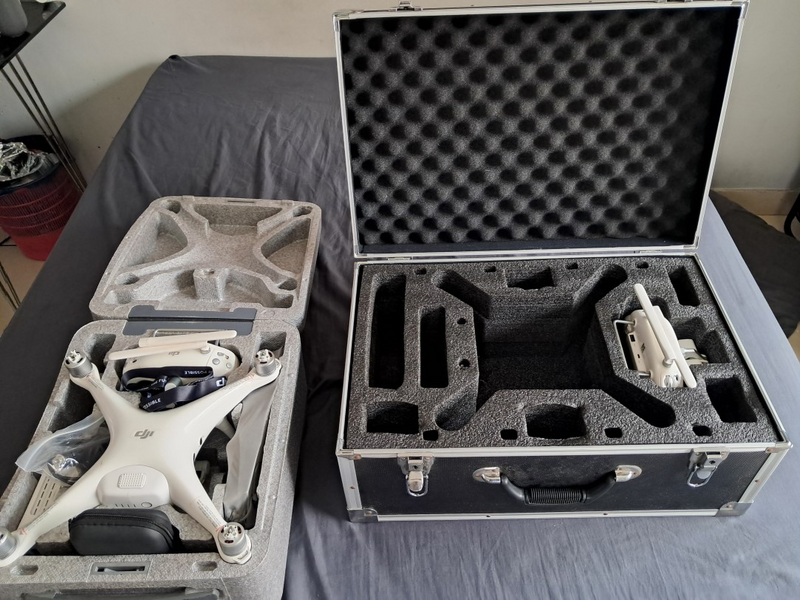 Dji phantom 4 pro plus with Smart and Standard controllers