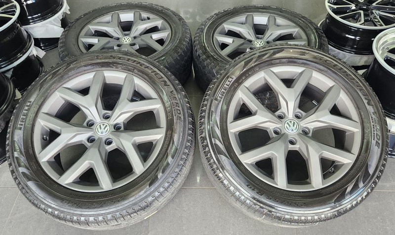 Amarok 19 inch Milford grey mags and tyres for sale!!