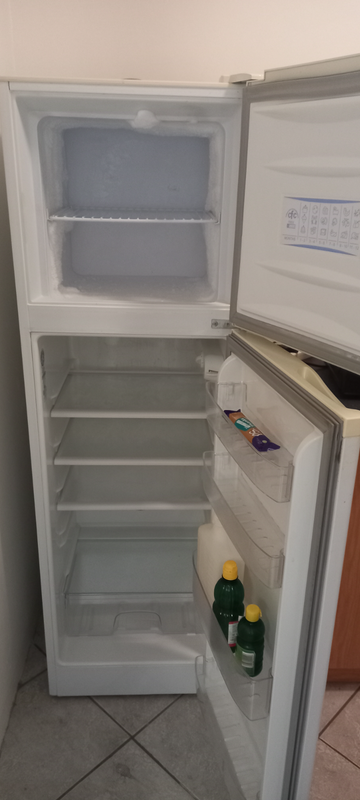 Defy 157lt fridge
