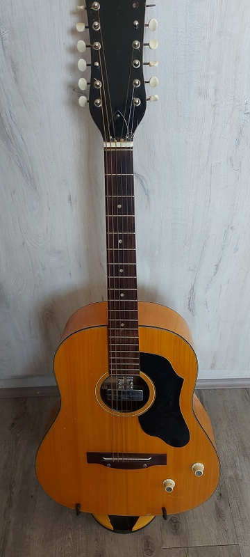 Guitar Collector Bargain ! 1970&#39;s Hofner 12 string Acoustic/electric guitar !