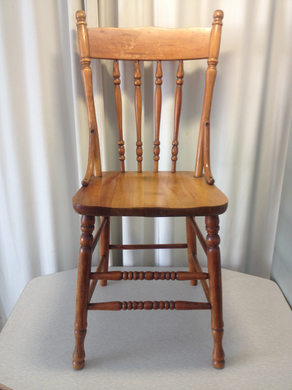 Antique Chair - (Ref. G282) - (For Sale) - Price R800