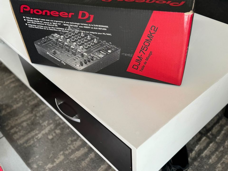 New Pioneer DJM 750mk2 for sale or swop. Sealed with warranty