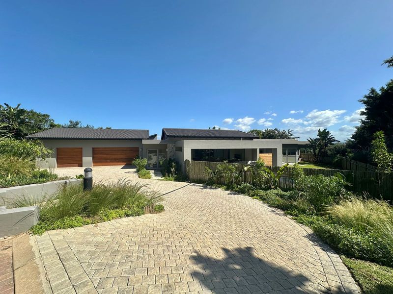 Brand new Contemporary Single Level family home - Brettenwood Coastal Estate