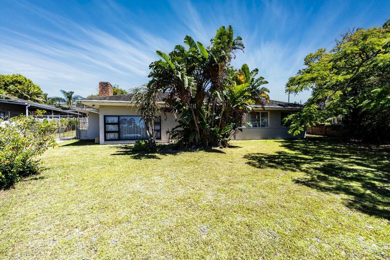 5 Bedroom House for Sale in Beacon Bay