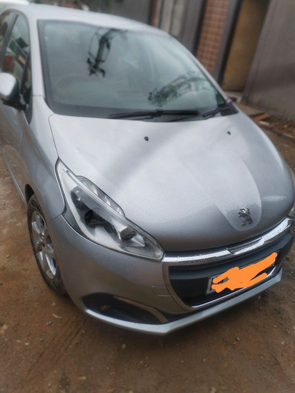 Peugeot 208 price R85000