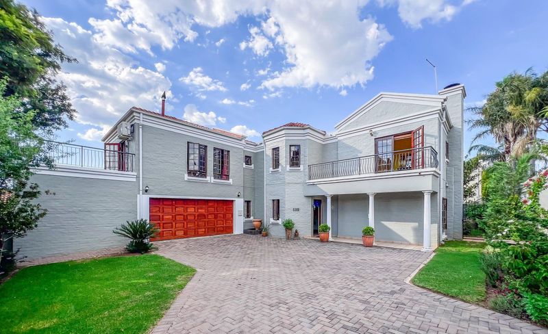 Stunning Family home in sought after Kyalami