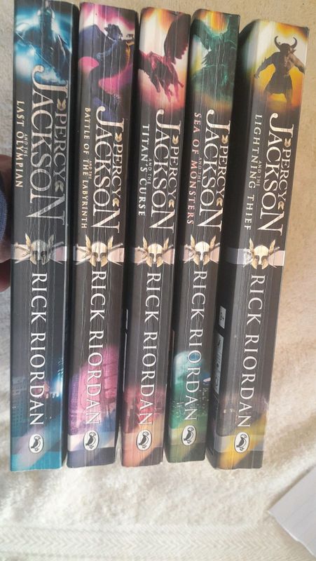 Percy Jackson Percy Jackson (5 Books) - Rick Riordan