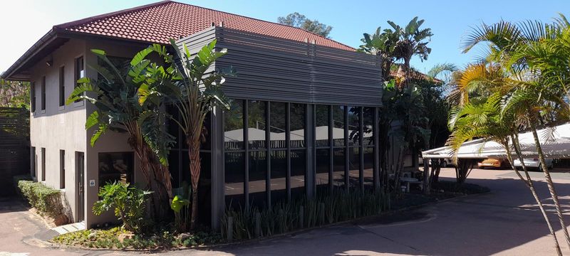 81m2 Office unit available TO LET in Durban North