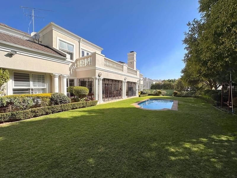 Stunning 4 Bed En-Suite Cluster in Bryanston