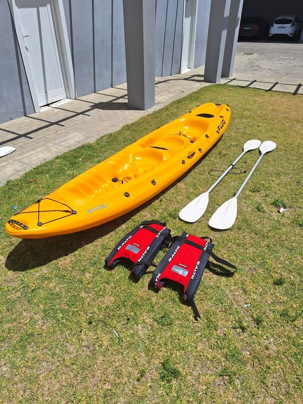 I am looking to buy kayaks for cash.