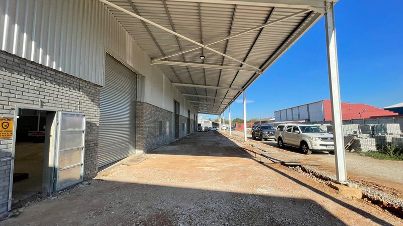 Mini factory to let in Uitenhage