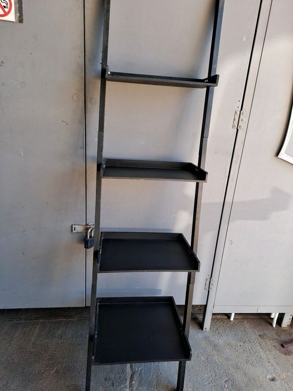 Decor leaning ladder shelf black