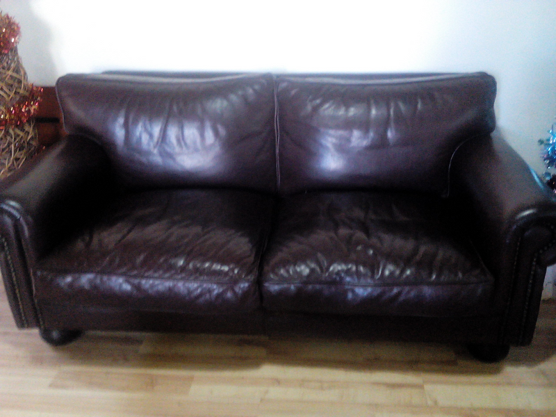 Ellis 2.5 division genuine leather couch.
