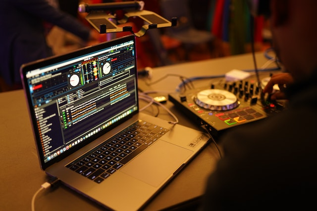 ***Amazing DJ&#39;ing &amp; Music Production Software