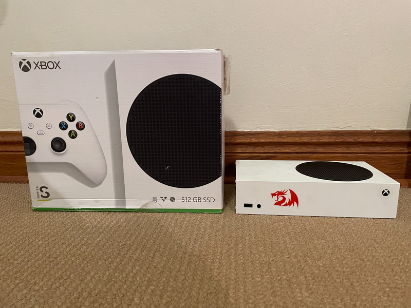 XBOX Series S with keyboard, mouse and headset