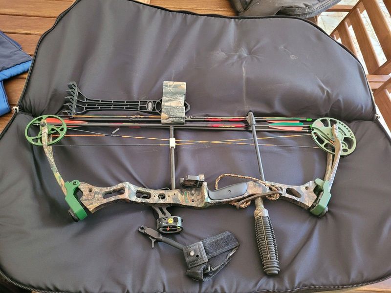 Bear Compound Bow 30inch, 60-70lbs