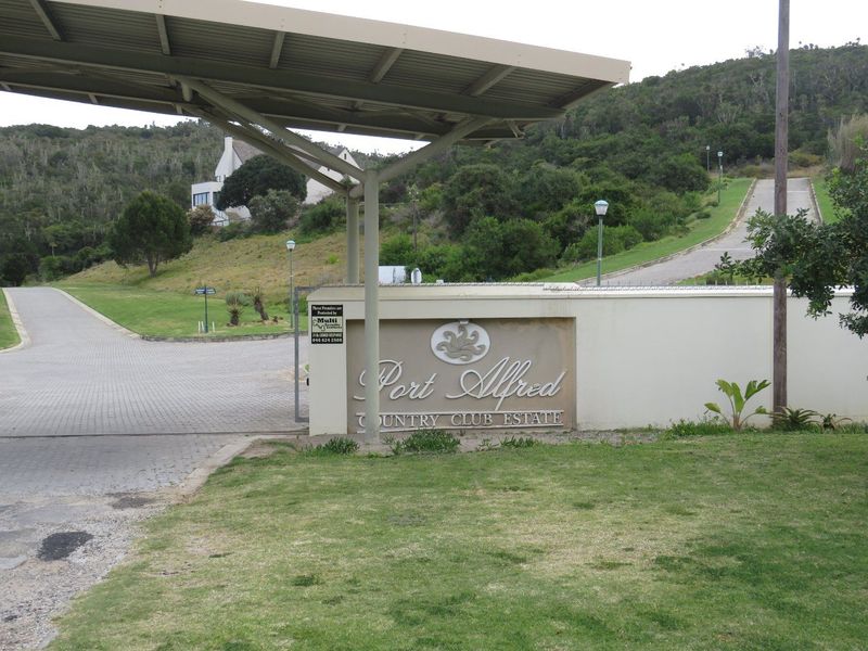 Vacant stand in the Port Alfred Country Club