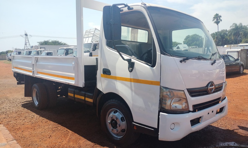 2014   HINO 300 814 DROPSIDE TRUCK FOR SALE (T31)
