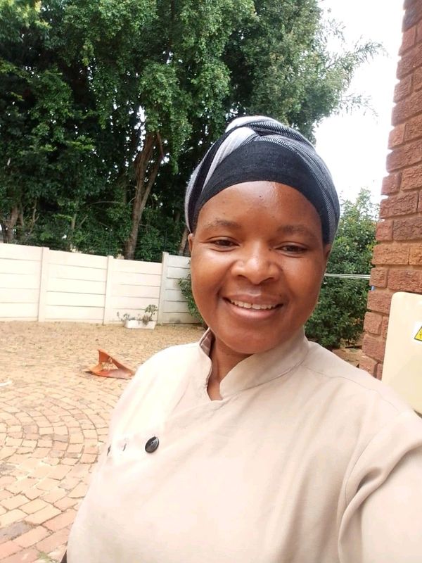 BLESSINGS AGED 43, A ZIMBABWEAN MAID IS LOOKING FOR A FULL /PART TIME DOMESTIC AND CHILDCARE JOB.