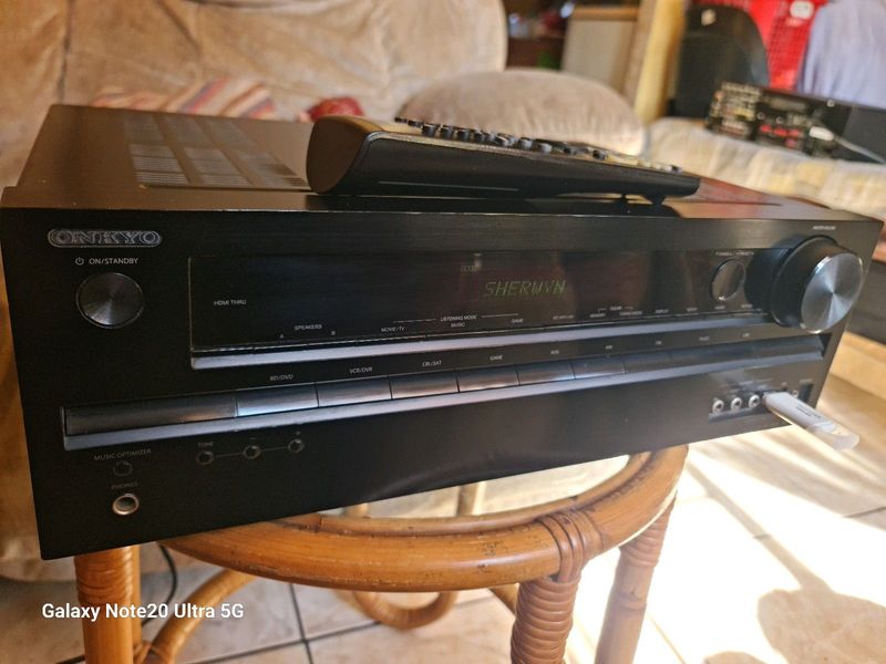 ONKYO(HT-R548)7.1 AMP WITH REMOTE