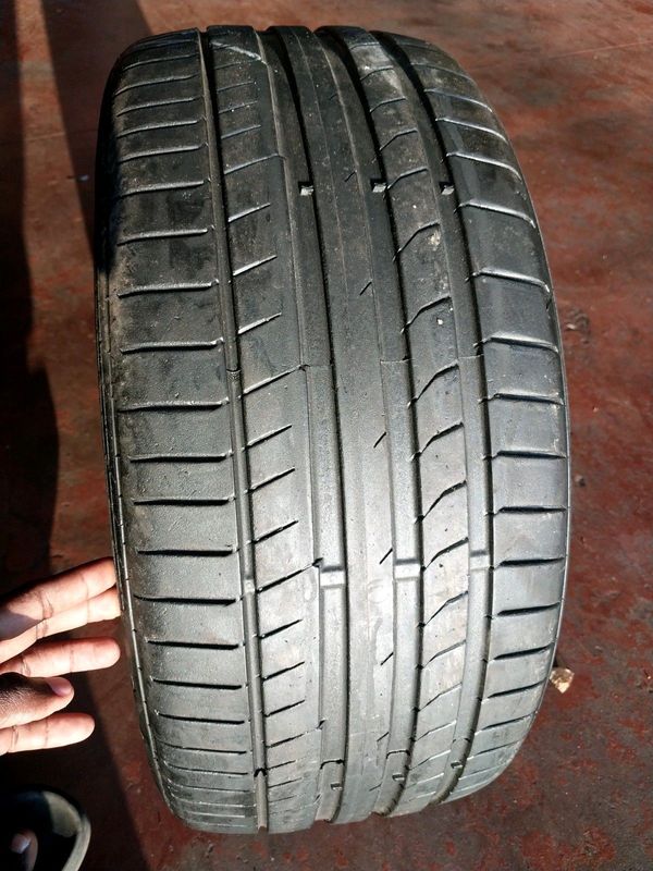 One 235 35 19 Continental tyre with 85% tread available for sale