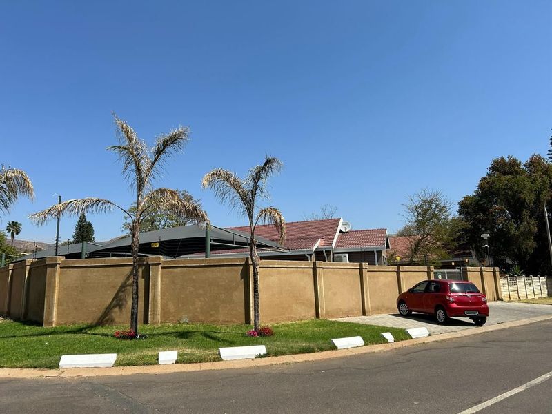 House in Protea Park For Sale