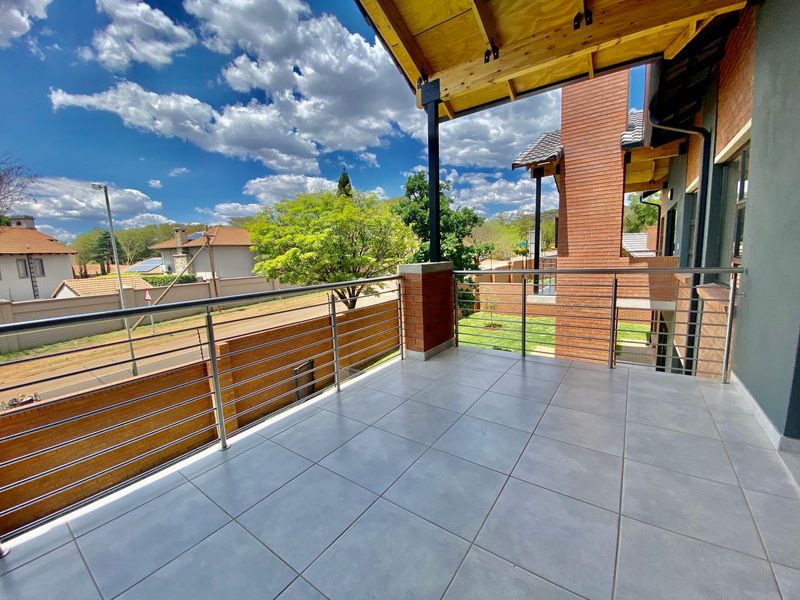 Stunning 2-bedroom apartment block for sale in Boardwalk Villas, Pretoria - ideal for modern living!