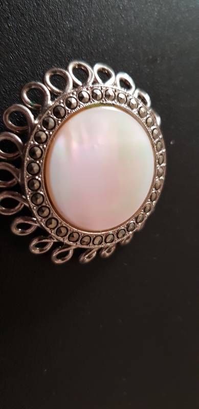 RARE  MOTHER OF PEARL CIRCLE STERLING SILVER BROOCH