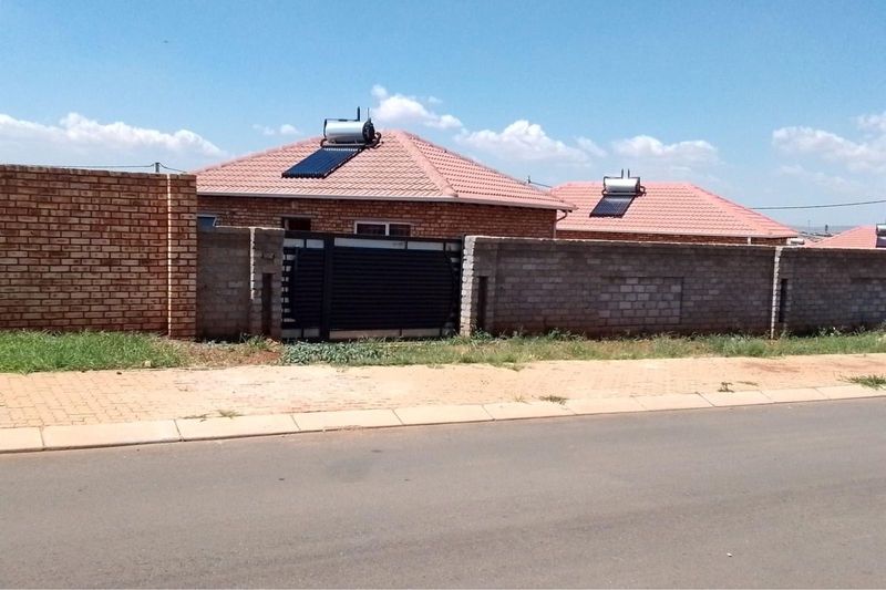 2 Bedroom House For Sale In Lufhereng Ext 7 Soweto