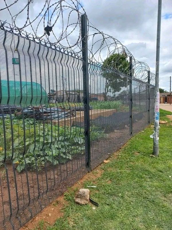 Clear view fence 0823782553